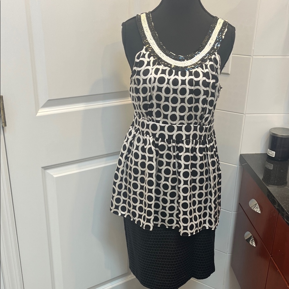 Chic Black and White Patterned top and skirt